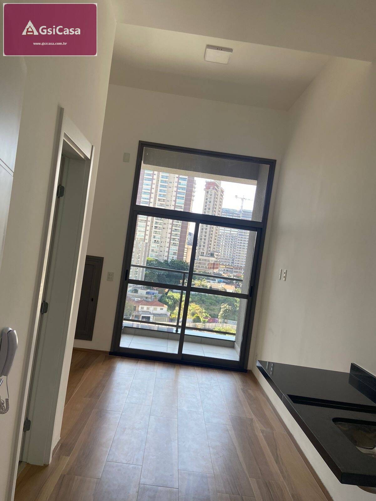 Apartamento à venda e aluguel com 1 quarto, 27m² - Foto 2