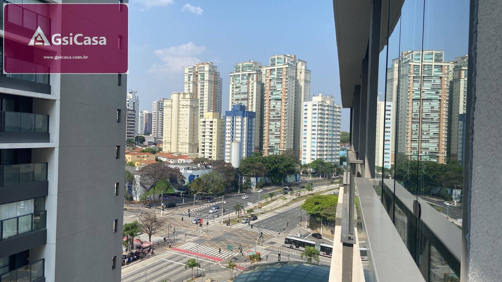 Apartamento à venda e aluguel com 1 quarto, 27m² - Foto 1