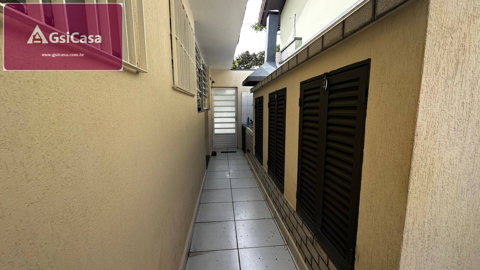 Casa para alugar com 3 quartos, 200m² - Foto 38