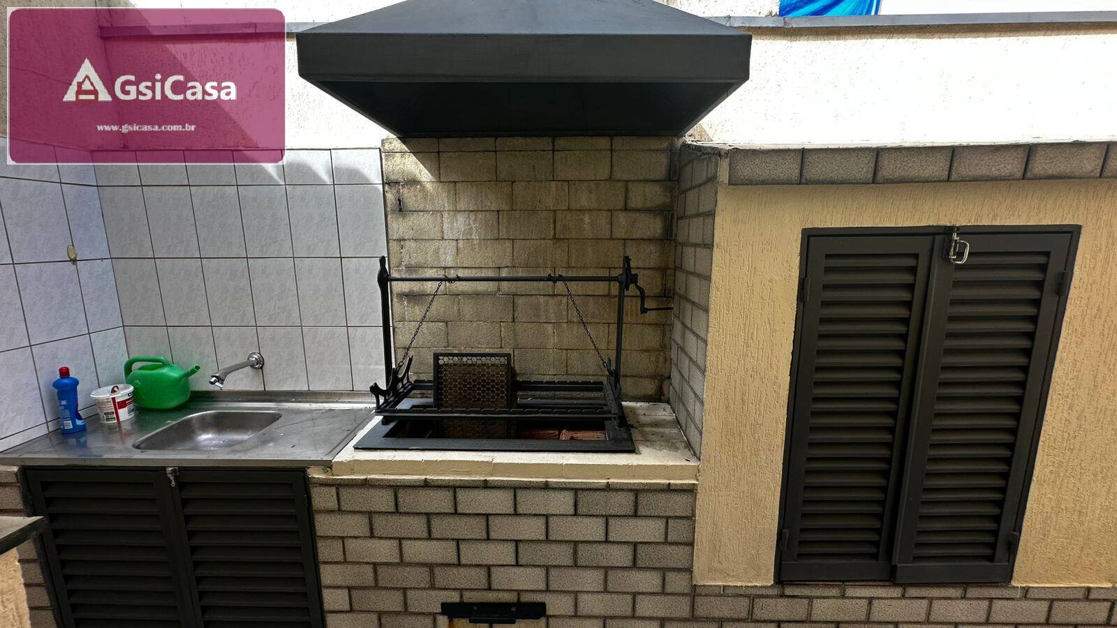 Casa para alugar com 3 quartos, 200m² - Foto 36