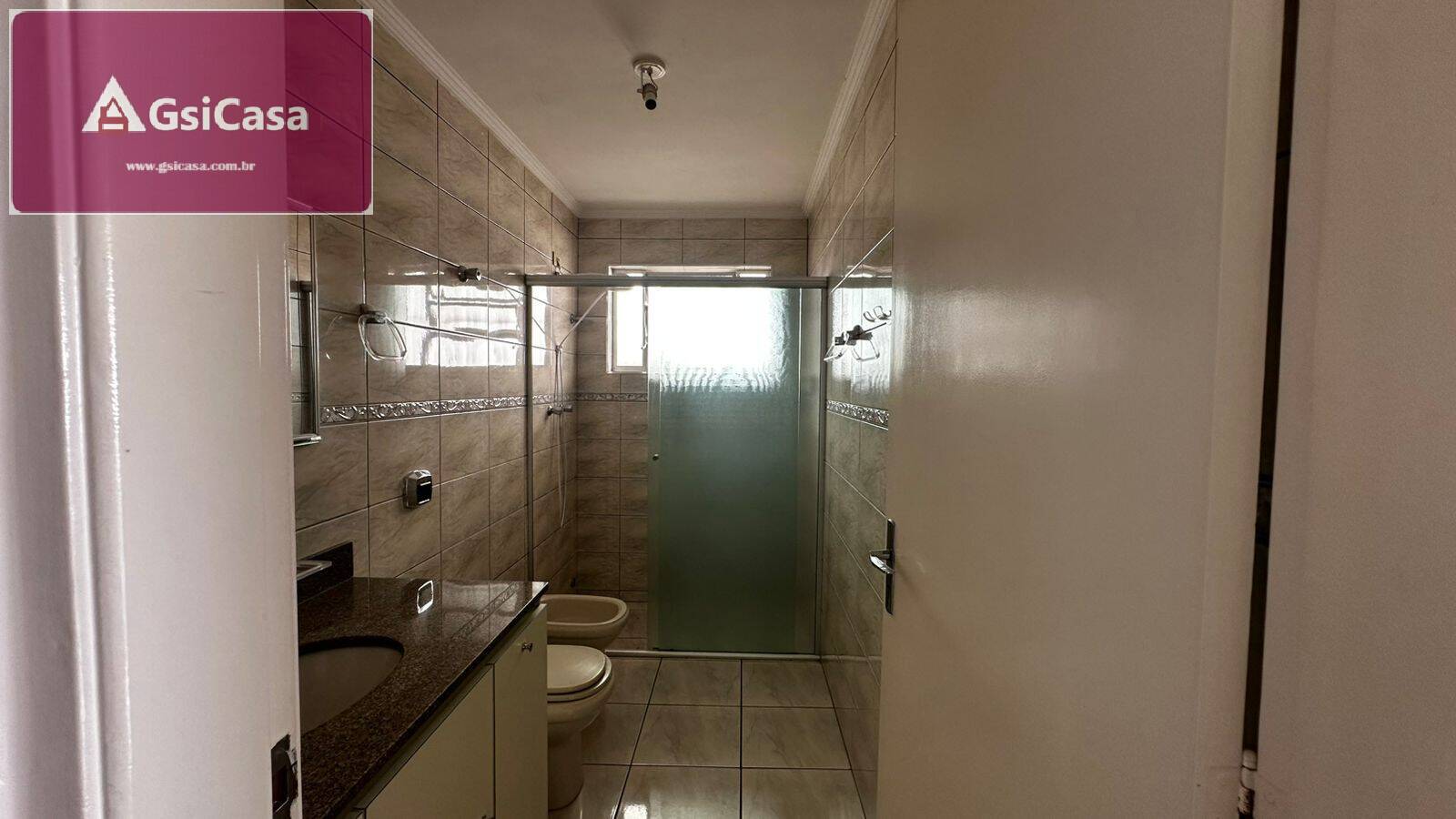 Casa para alugar com 3 quartos, 200m² - Foto 6