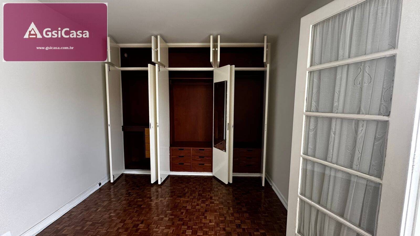 Casa para alugar com 3 quartos, 200m² - Foto 14