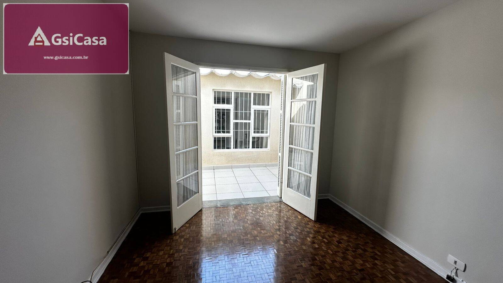 Casa para alugar com 3 quartos, 200m² - Foto 12