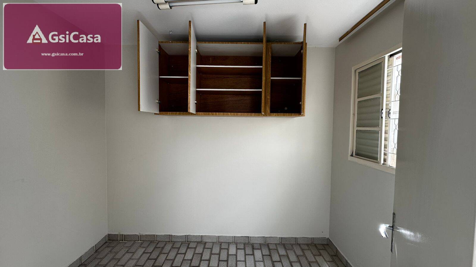 Casa para alugar com 3 quartos, 200m² - Foto 33