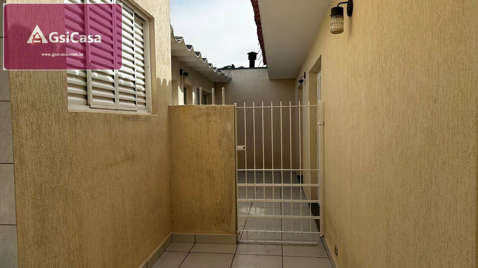 Casa para alugar com 3 quartos, 200m² - Foto 41